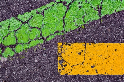 The Green and the Yellow Line